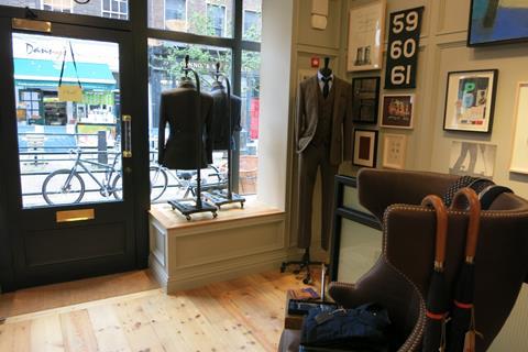 J Crew unveils first UK store